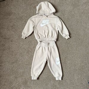 Nike Kids Beige Sweatpants and Hoodie Set